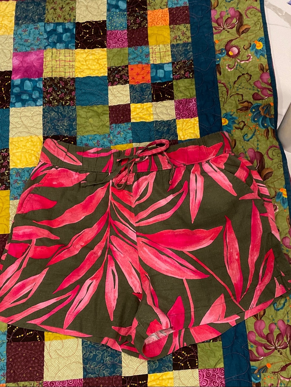 Time and Tru Olive Green Shorts with Bright Pink Tropical Print